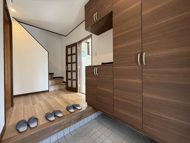 Renovated 4LDK Detached House for Sale in Toyohashi, Aichi - Thumbnail 2