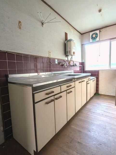 3-Story 2K House for Sale in Neyagawa, Osaka - Investment Property - Thumbnail 2