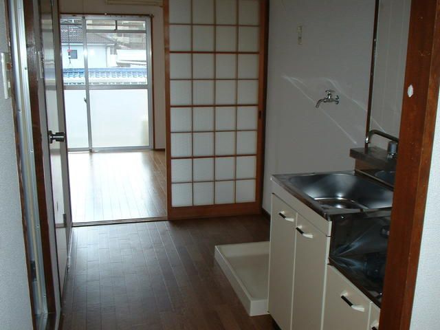 1K Apartment for Rent in Doitacho, Matsuyama, Ehime - Thumbnail 4
