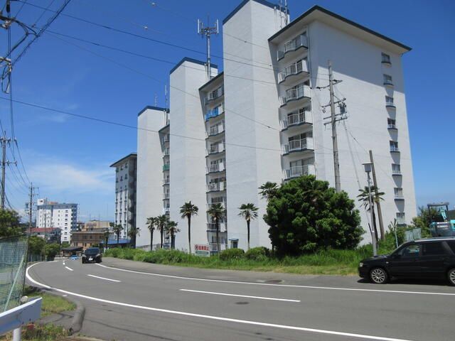 1LDK Apartment with Bay Views in Toba, Mie Prefecture - Image 1