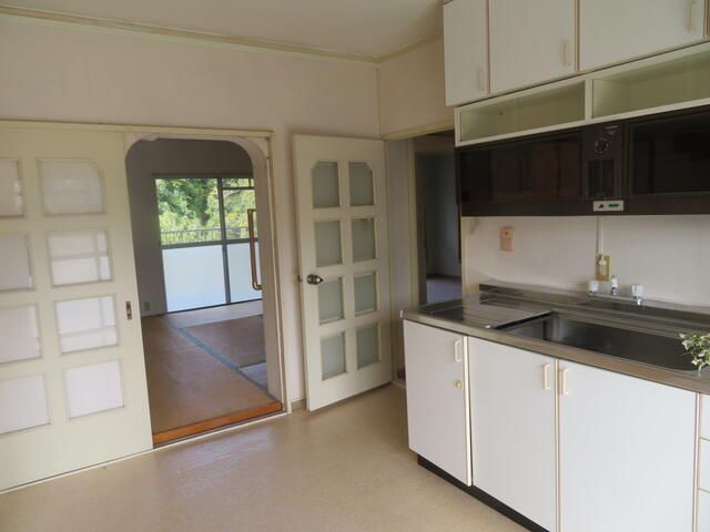 3DK Apartment for Sale in Miki, Hyogo - 66.99 sqm, Balcony - Thumbnail 3