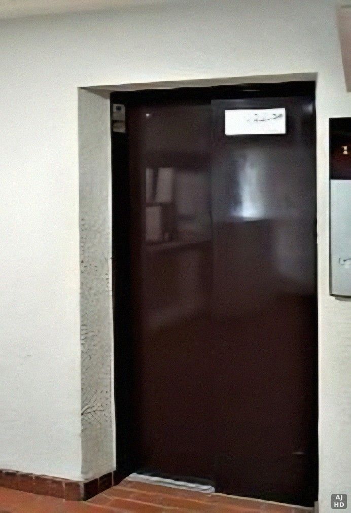 Top-Floor 2LDK Apartment with Huge Balcony for Sale in Sugamo, Tokyo - Thumbnail 3