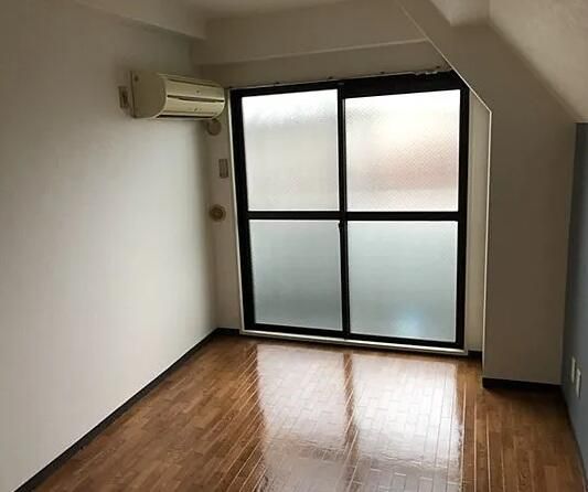 1K Apartment for Sale in Hachioji, Tokyo - 4.6 Million Yen - Thumbnail 2