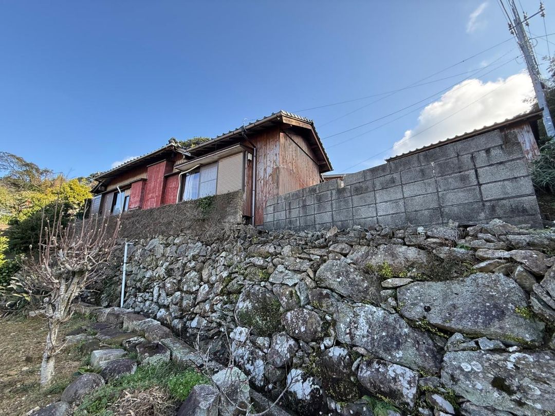 5DK House with Sea Views in Minamisatsuma, Kagoshima - Image 1