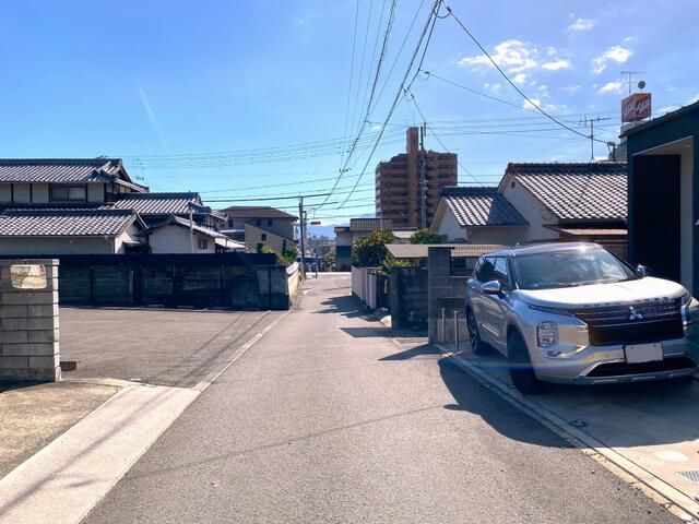 Modern 1LDK House for Sale Near Kume Station in Matsuyama - Thumbnail 3