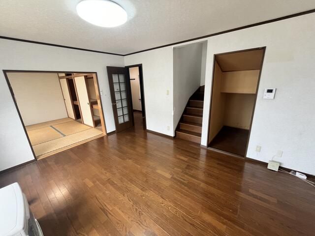 Ocean View 4LDK House for Sale in Quiet Otaru, Hokkaido - Thumbnail 3
