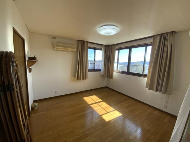 5LDK House with Large Garden for Sale in Sagamihara - Thumbnail 4