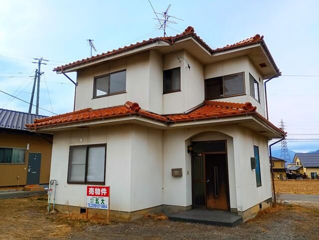 4LDK Detached House for Sale in Ueda, Nagano with Garden - Thumbnail 2