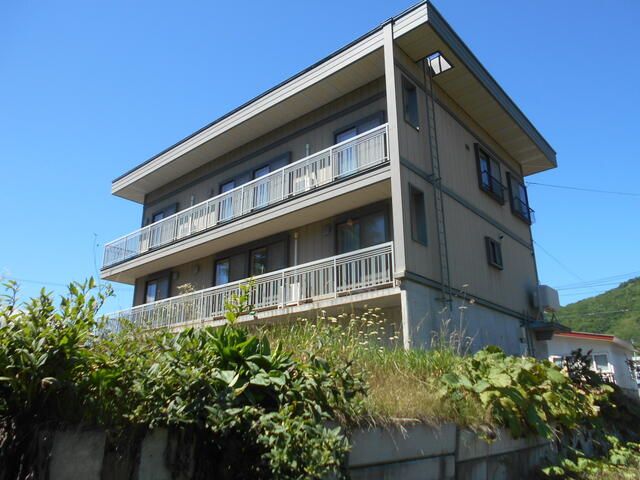 9LDK House with Rooftop Balcony for Sale in Engaru, Hokkaido - Thumbnail 2