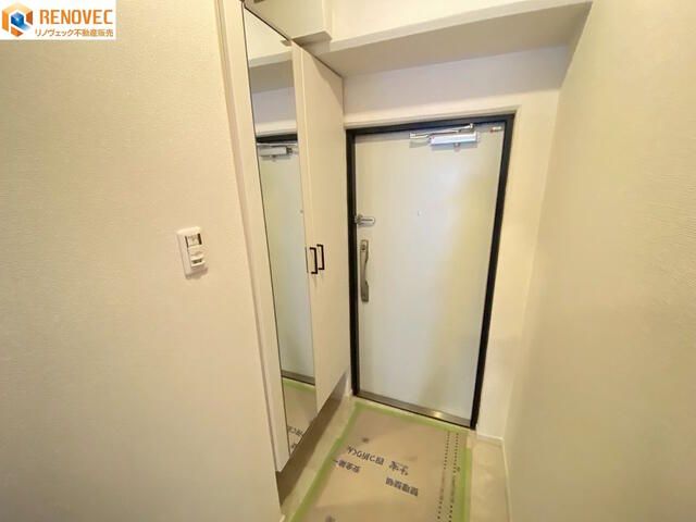 Renovated 3LDK Apartment for Sale in Sakai, Osaka - Thumbnail 2