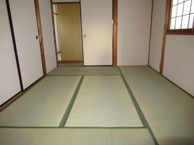 Renovated 4LDK House in Neyagawa, Osaka | 1290万 Yen - Thumbnail 4