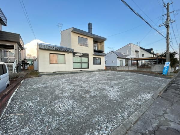 Renovated 4SLDK House for Sale in Eniwa, Hokkaido - Thumbnail 2