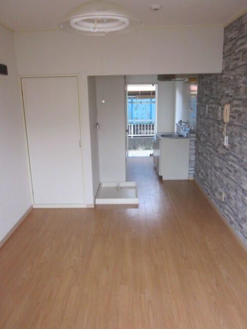 Modern 1K Studio in Suzuka - ¥24,000/month - Thumbnail 2