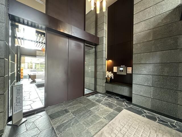 3LDK Apartment for Sale in Mitaka, Tokyo - 82 sqm, 2007 Build - Thumbnail 3