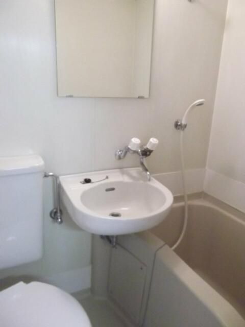 Studio Apartment for Sale Near Ogikubo Station, Suginami, Tokyo - Thumbnail 4