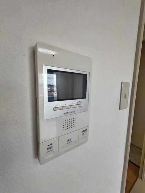 1K Apartment for Rent in Suita, Osaka - 50,000 Yen - Thumbnail 3