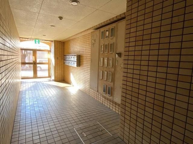 2DK Apartment for Sale in Kure, Hiroshima - 50.01 sqm - Thumbnail 4