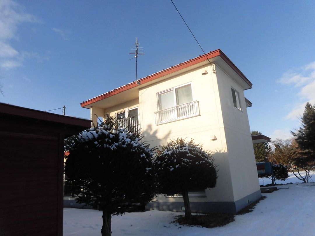 4SLDK House for Sale in Otofuke with 850 sqm Land - Thumbnail 2