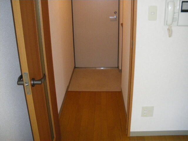 1LDK Apartment near Omae Station, Ebetsu | Auto-lock, No Key Money - Thumbnail 4