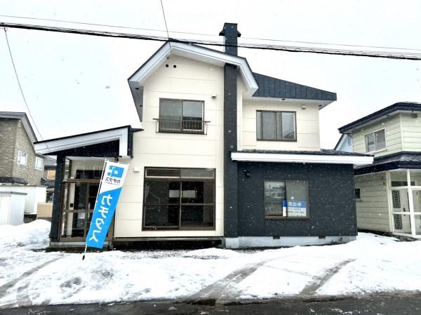 Renovated 4LDK House in Muroran, Hokkaido | 68.88 Tsubo Land - Thumbnail 3