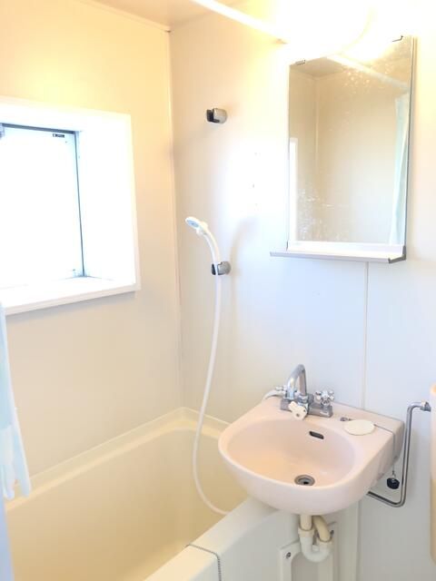 1DK Apartment for Rent in Fukuroi, Shizuoka - 18,000 Yen - Thumbnail 2