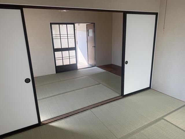 Renovated 2K Apartment for Rent in Aomori City - Thumbnail 3