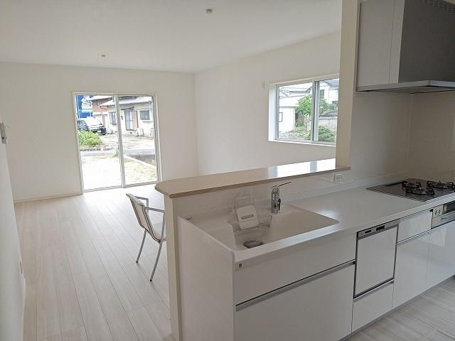 New 3LDK House in Takamatsu, Kagawa - 86.95 sqm - Thumbnail 3