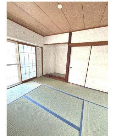 Renovated 3LDK Apartment for Sale in Kadoma, Osaka - Thumbnail 4