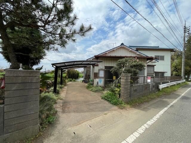 Used Detached House in Koga City, Ibaraki - 5LDK, 185.96 sqm - Thumbnail 3