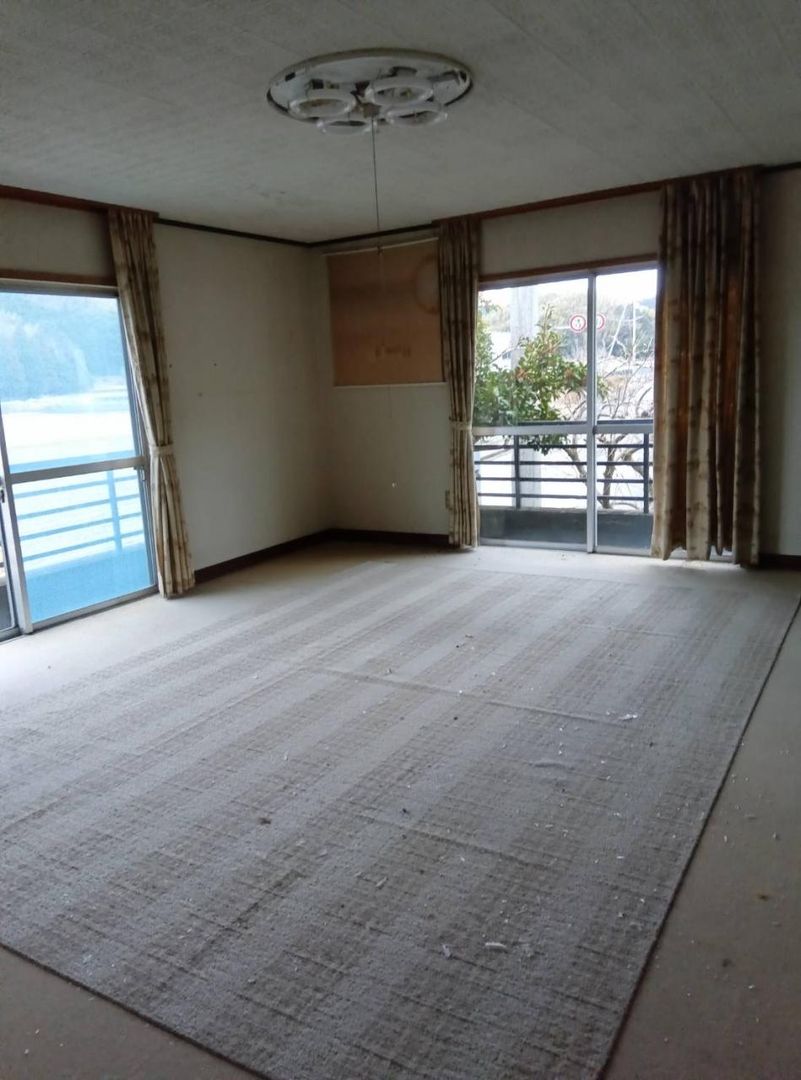 5DK Wooden House for Sale in Anan, Tokushima - 179.32 sqm - Thumbnail 3