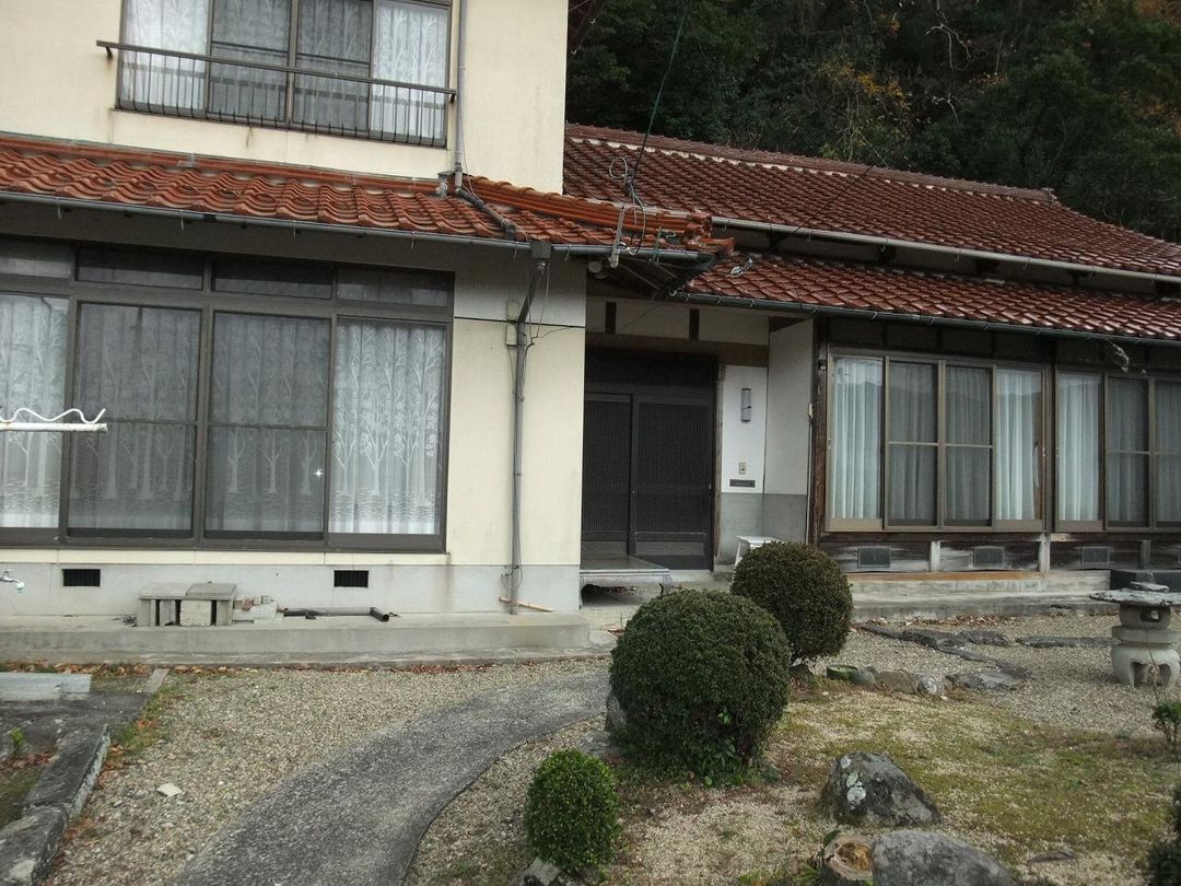 8DK Historic House in Yunotsu, Shimane | 1 Million Yen - Thumbnail 2