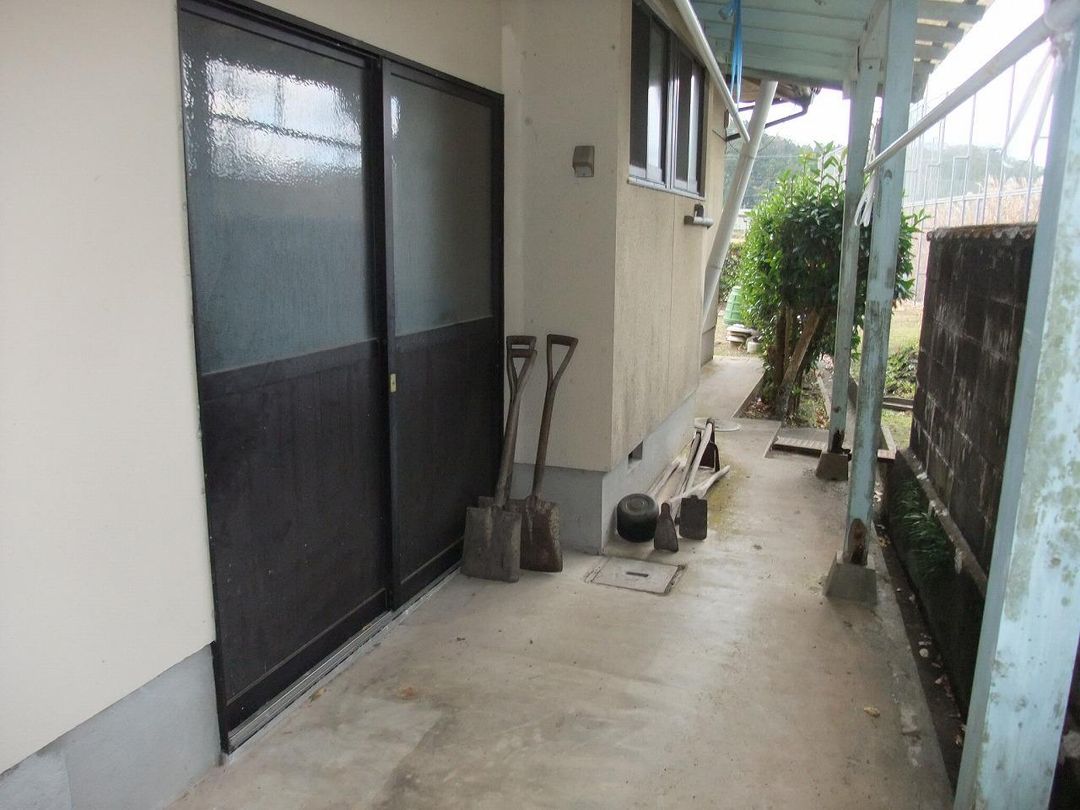 8DK Historic House in Yunotsu, Shimane | 1 Million Yen - Thumbnail 4
