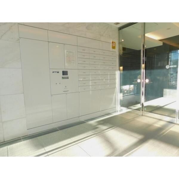 1LDK Apartment for Sale in Katsushika, Tokyo - Near Kanamachi Station - Thumbnail 3