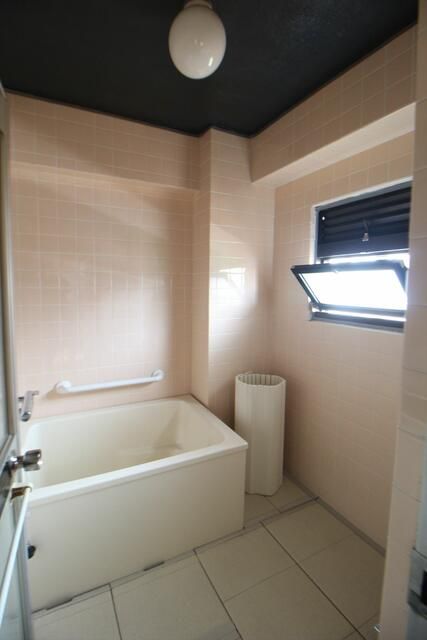 3DK Apartment for Sale in Ome City, Tokyo - 55.26 sqm - Thumbnail 2