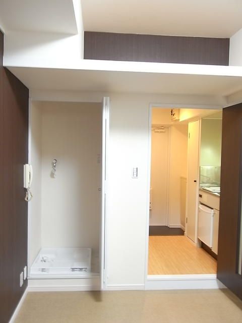 Loft Apartment for Sale in Ueno, Tokyo with 6.72% Yield - Thumbnail 3