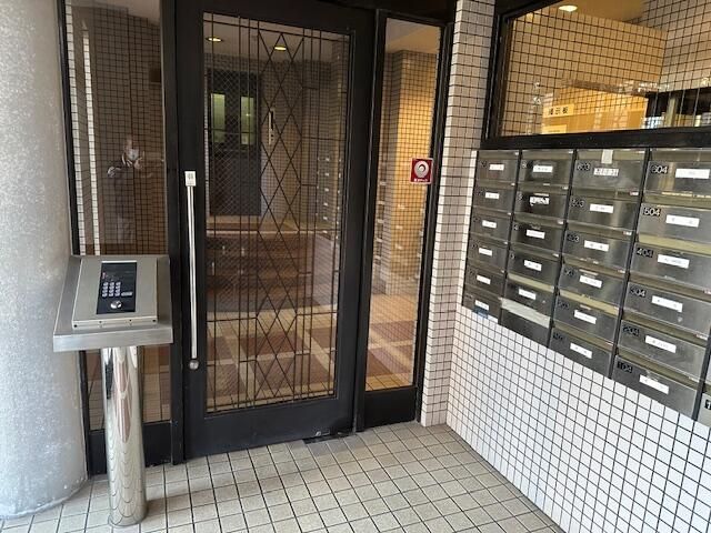 1K Apartment for Sale near Saiin Station, Kyoto - 590万円 - Thumbnail 2
