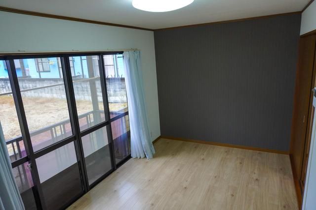 1K Apartment for Rent in Kitahiroshima Town, Hiroshima - Thumbnail 2