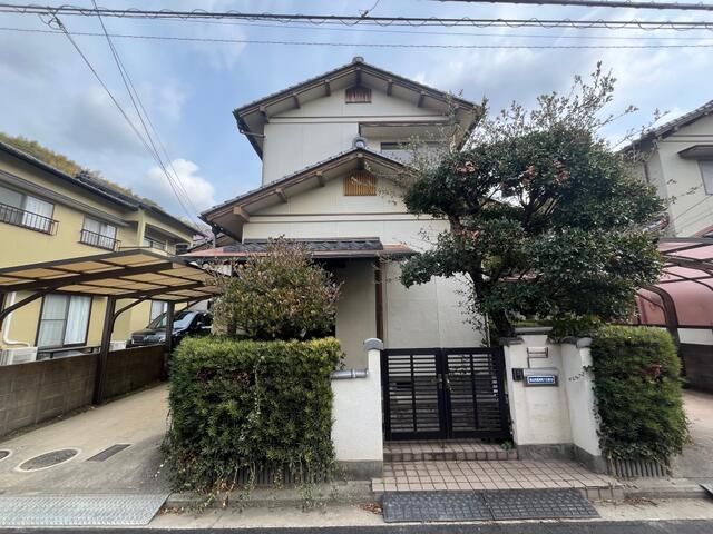 4LDK Resale House in Matsuyama, Ehime - 99.36 sqm - Thumbnail 2