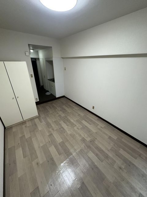 Studio Apartment for Sale in Oita City, Oita Prefecture - Thumbnail 2