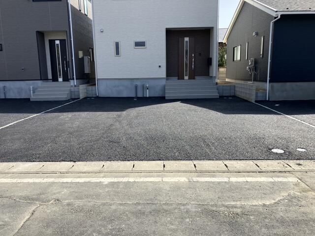 New 4LDK House with Seismic Damping in Toyokawa, Aichi - Thumbnail 2