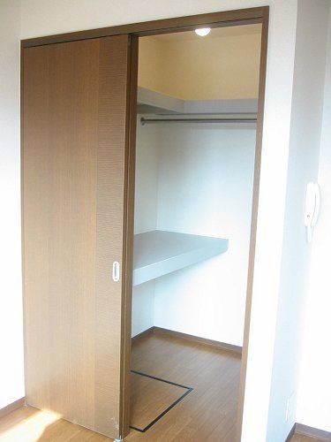 1K Apartment Hikone, Shiga - ¥35,000/month - Thumbnail 4