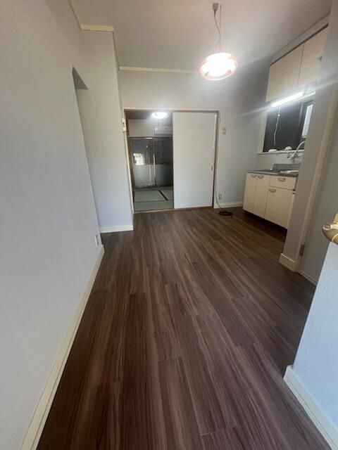 1DK Apartment for Rent in Tsuruhashi, Osaka - 48,000 Yen - Thumbnail 2