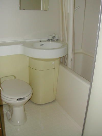 One-Room Apartment for Rent in Nara City, Nara Prefecture - Thumbnail 2