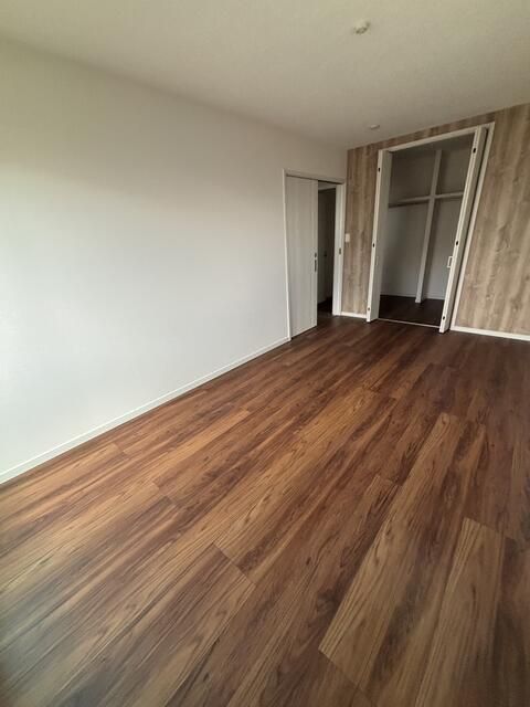 New 3LDK House with Garage Near Yato Station, Higashiosaka - Thumbnail 3
