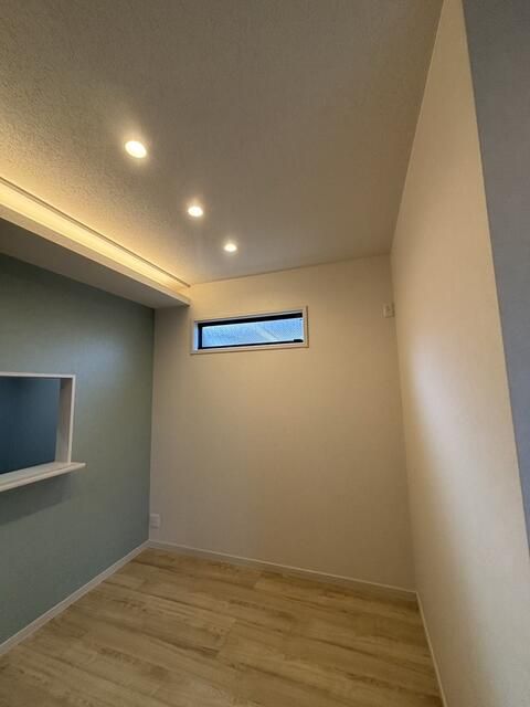 New 3LDK House with Garage Near Yato Station, Higashiosaka - Thumbnail 4