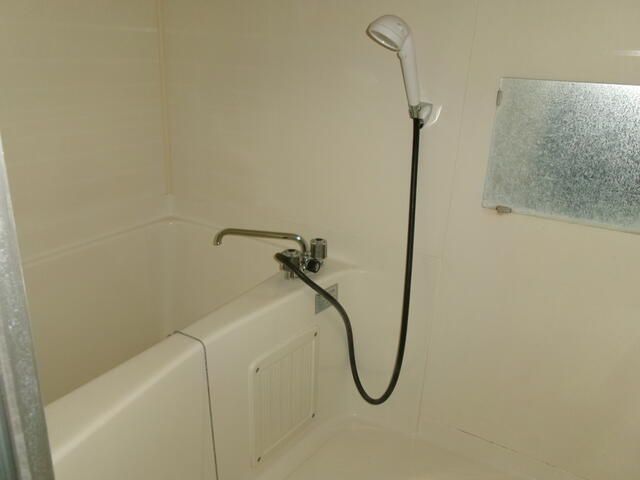 1R Apartment for Rent in Miyakonojo, Miyazaki - 25,000 Yen - Thumbnail 3