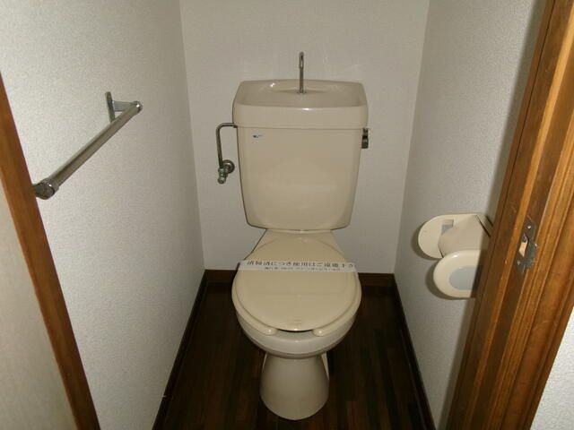 1R Apartment for Rent in Miyakonojo, Miyazaki - 25,000 Yen - Thumbnail 2