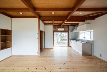 Renovated 5LDK House Near Takuma Station in Mitoyo City - Thumbnail 4