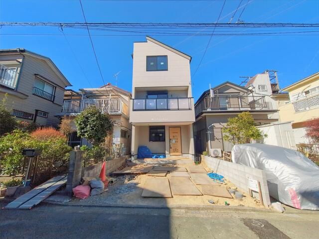 New 2026 4LDK House for Sale in Yokohama Totsuka Ward - Thumbnail 2