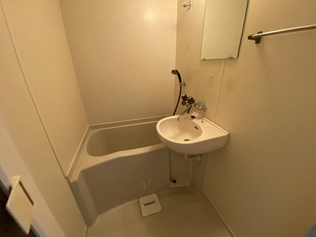 1K Apartment for Rent in Sendai's Aoba Ward - 20,000 Yen - Thumbnail 3